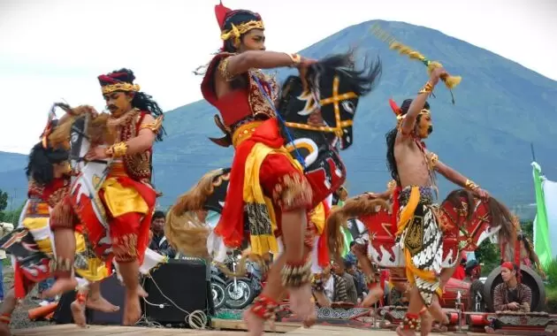 Ragam Seni Asal Indonesia
