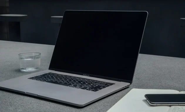 Cara Mengatasi Laptop Layarnya Hitam